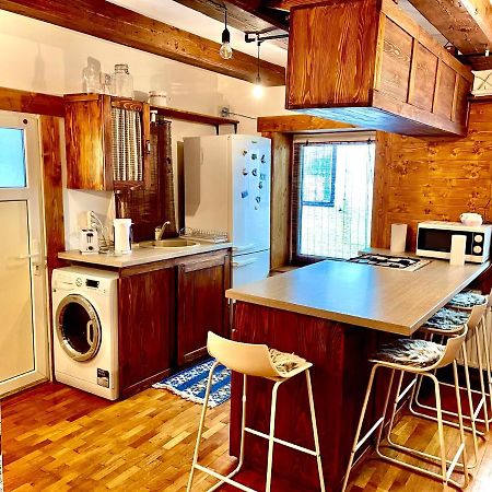 Apartament Rustic In Centrul Istoric Apartman Brassó Kültér fotó